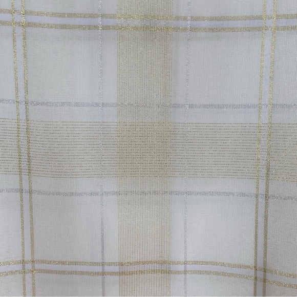 Threshold Tablecloth Oblong 60”x120” White with Metallic Gold and Silver Plaid - Picture 9 of 10
